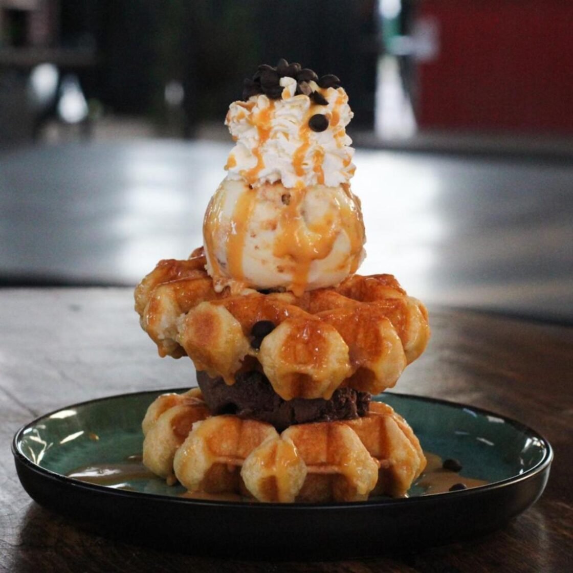 Postres Torre De Waffles